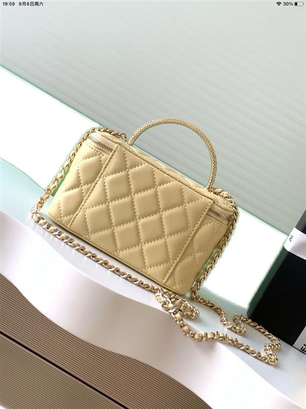 2026127215530467 600